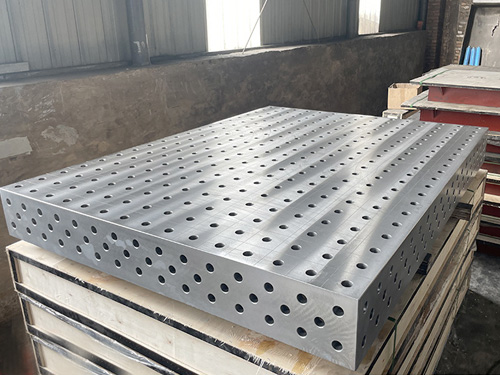 Reconfigurable Welding Table
